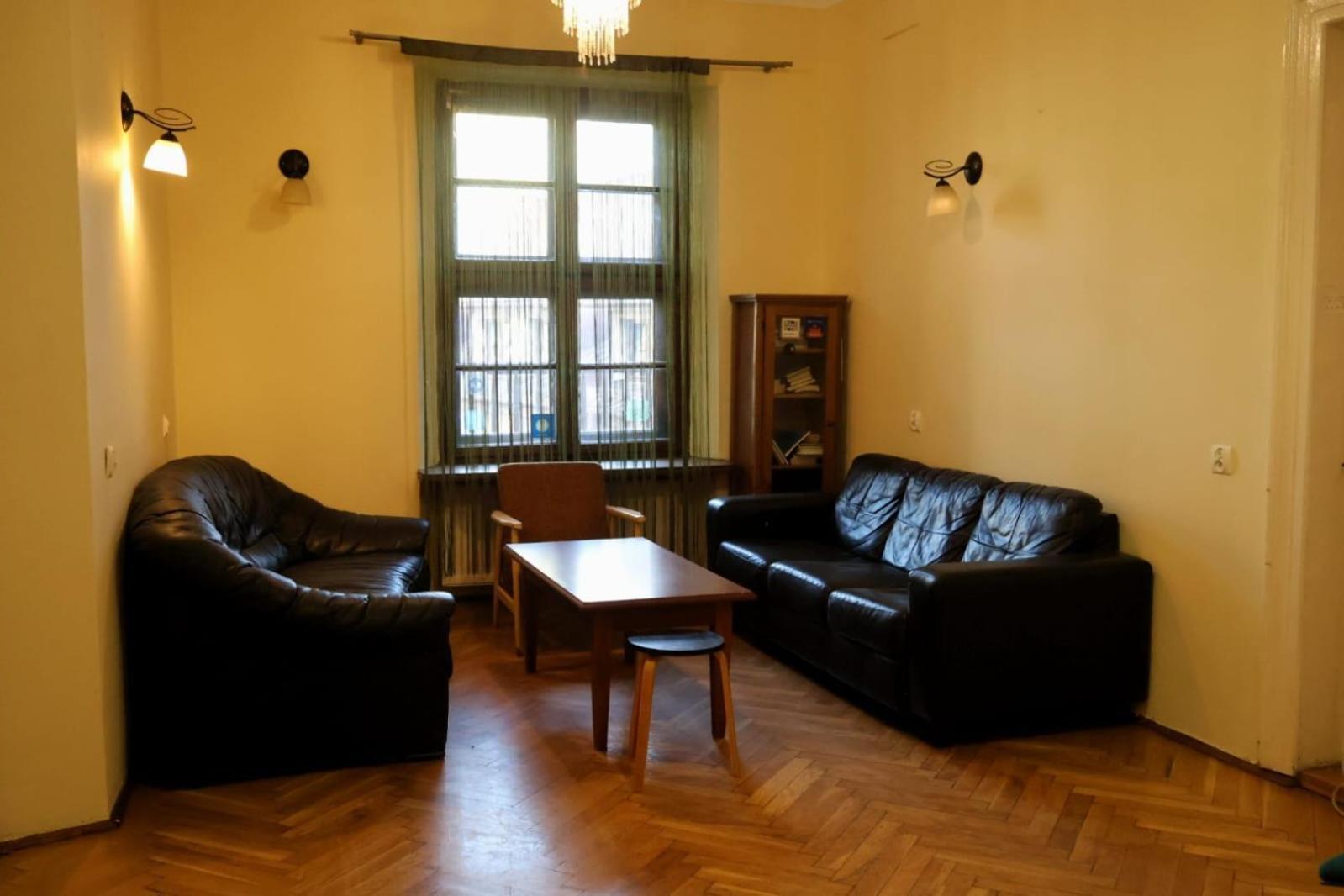 50 People Apartment Krakau Buitenkant foto