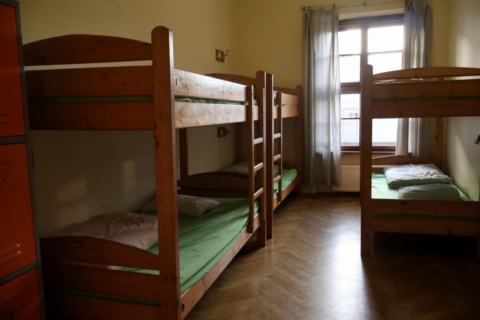 50 People Apartment Krakau Buitenkant foto
